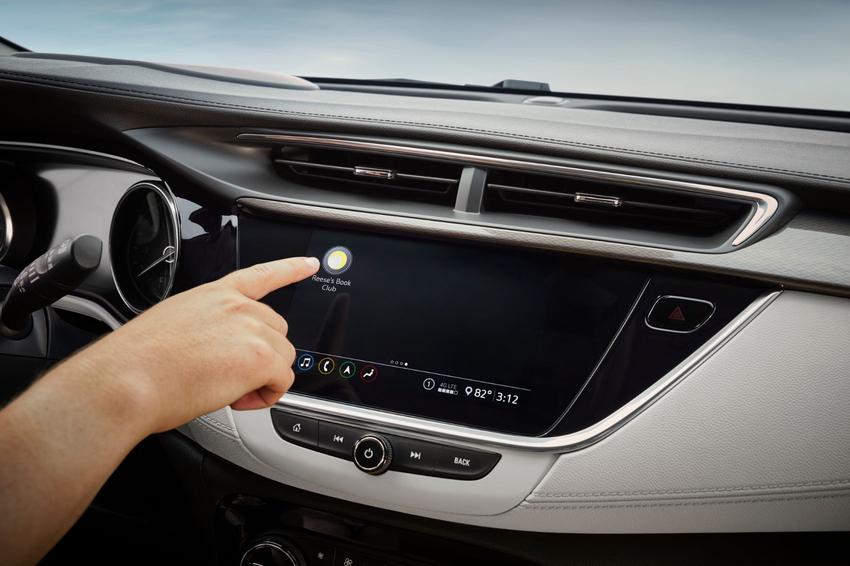 Buick ofrece una nueva aplicación en el automóvil para podcasts y audiolibros