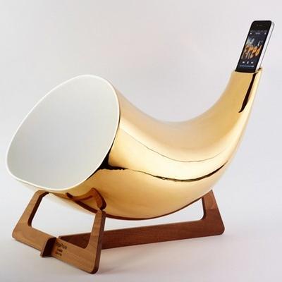 Megaphone - a powerful horn for your iPhone mobile phone