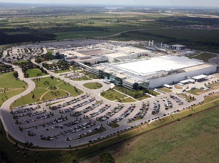 Samsung направила в Техас инженеров, чтобы поскорее восстановить производство 