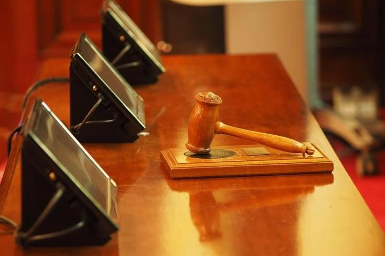 Apple sued PEGASUS developer - software for hacking iPhone