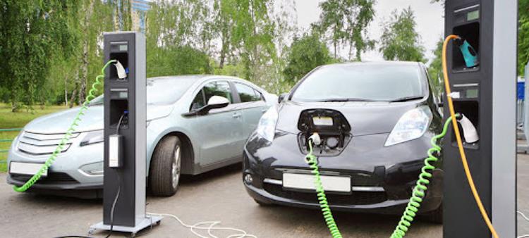 Электромобильная столица Украины: в Одессе уже больше девяти тысяч таких каров и почти двести зарядок — лидирует Nissan, но все больше Tesla 