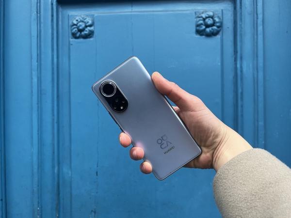 Test Huawei Nova 9 : un photophone ultra-puissant sous les 500 euros, suffisant pour pallier l'absence de Google ?