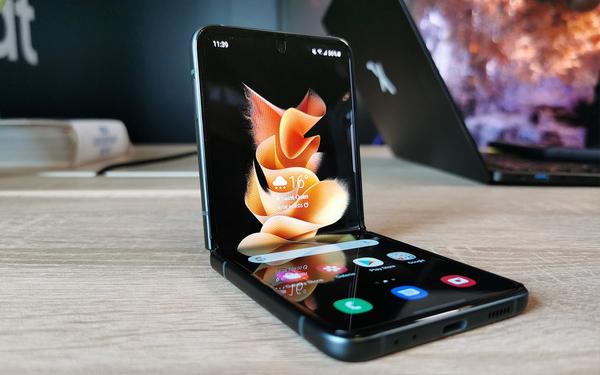 PhonAndroid Samsung Galaxy Z Flip 3 : prix, date de sortie, fiche technique, tout savoir sur le smartphone pliant 