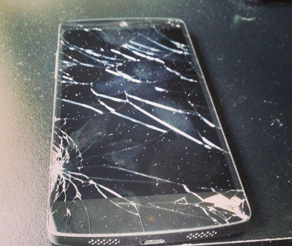 Comment utiliser votre smartphone dont l’écran est cassé depuis votre PC ? – Tutoriel 