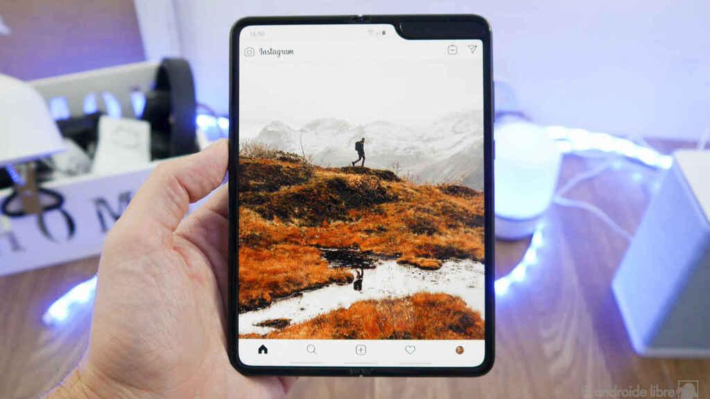 Ilmainen Android-analyysi Samsung Galaxy Fold: tämä voi olla älypuhelimien tulevaisuus