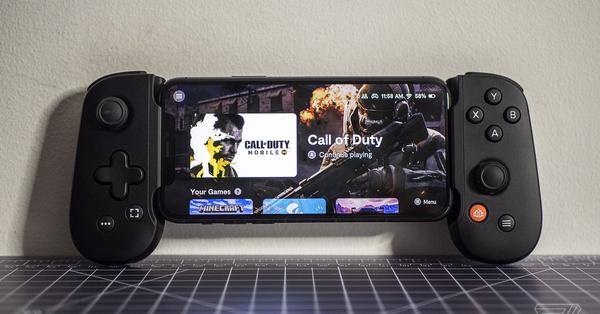 Mobile gamepad: The Backbone One for the iPhone is $70 today