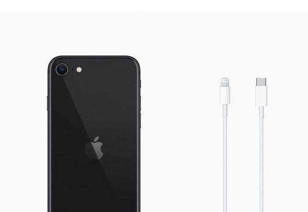 Confermato: niente più caricabatteria in iPhone 11, XR e iPhone SE
