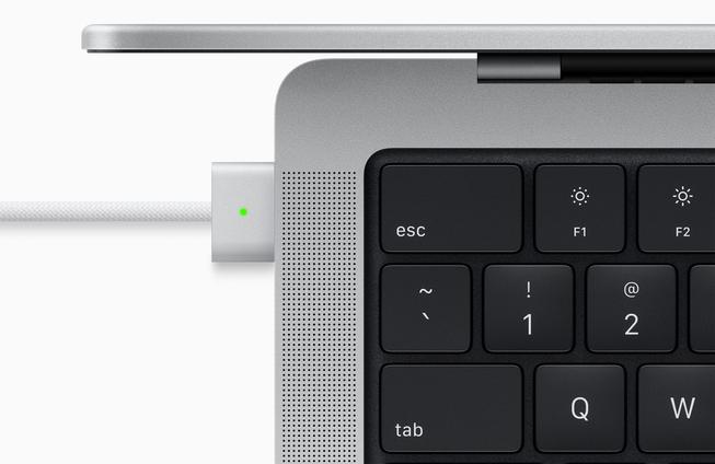 67 Вт адаптер Apple не поддерживает быструю зарядку 14″ MacBook Pro 