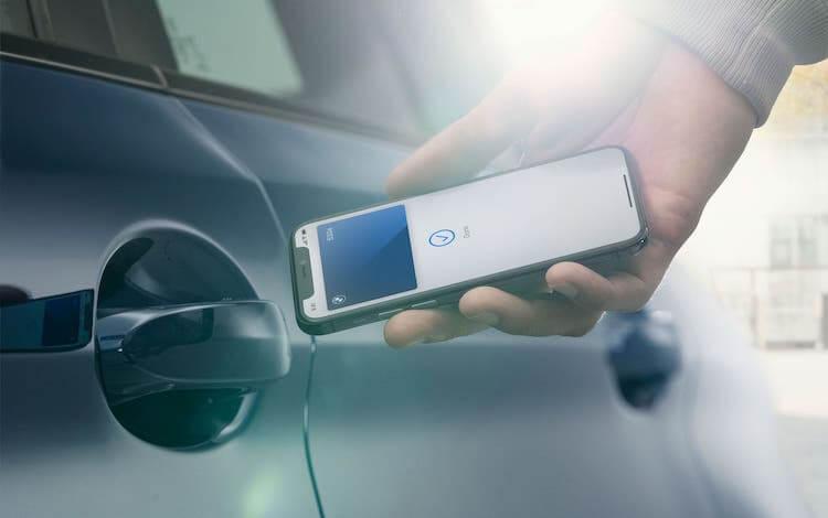 Android 12 will allow you to open a car without a key.But not from all smartphones