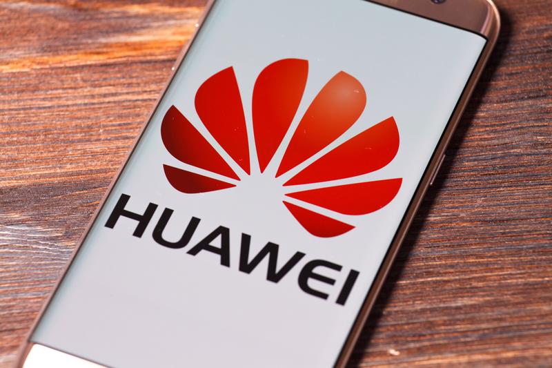 W ten sposób sprzedaż telefonów komórkowych Huawei spadła w ciągu niespełna dwóch lat