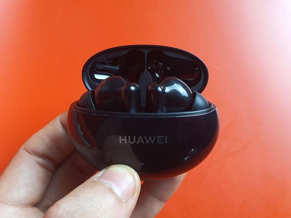Test Huawei Freebuds 4i : des prestations plus qu'honnêtes pour le prix 