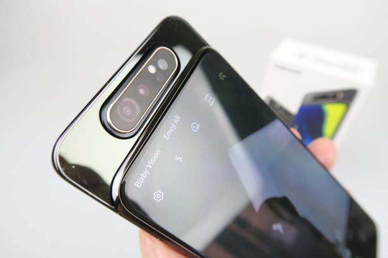 Samsung Galaxy A80 Unboxing: telefonul cu cea mai robotizată cameră rotativă este aici, la debutul european (Video)