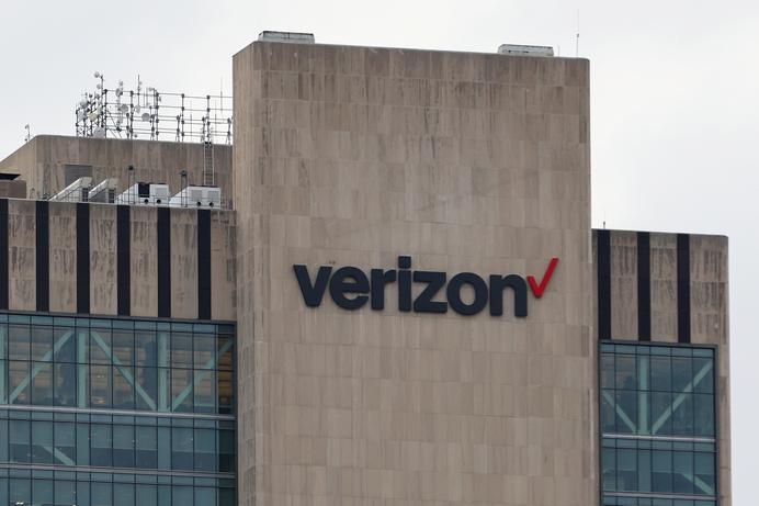 Verizon starts to sweat TracFone acquisition