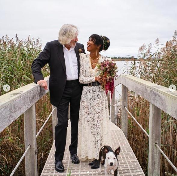 FOTO: Cofondator al legendarei trupe Pink Floyd, Roger Waters s-a căsătorit a cincea oară, cu o femeie care în 2016 i-a fost șofer 