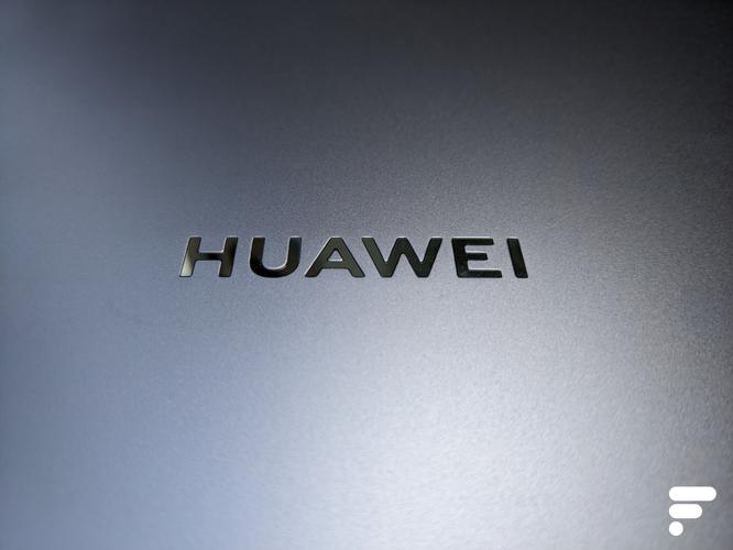 La dernière offensive de Trump contre Huawei : bloquer Intel et les PC 