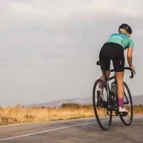 La mujer más rápida del siglo aprende a andar en bicicleta a sus 29 años