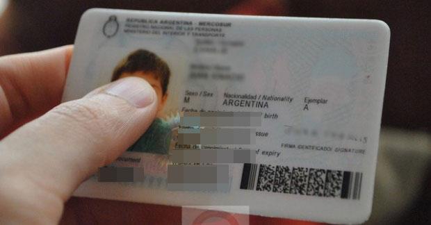Derecho a la identidad: supresión del apellido por abandono paterno | Diario de Cuyo - Noticias de San Juan, Argentina y el mundo 