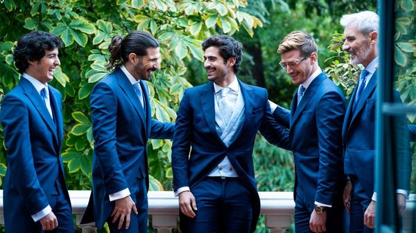 Las tendencias de moda masculina para los invitados a una boda