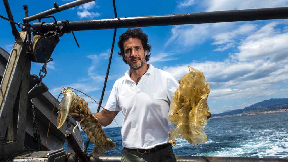 Ecoalf, la empresa de Javier Goyeneche que fabrica ropa con basura de los océanos