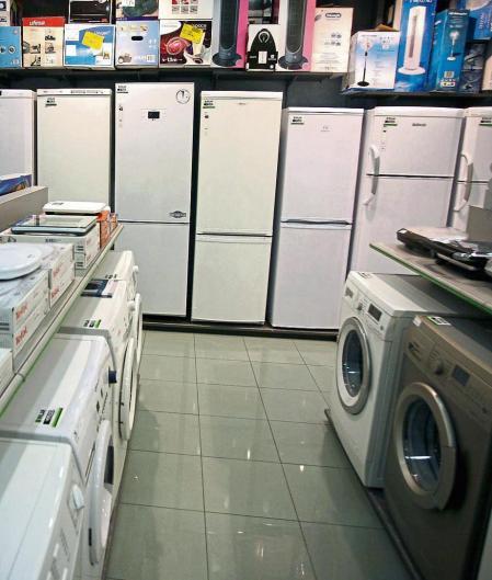 Varias ciudades no permiten poner la lavadora cuando saldría más barato 