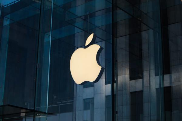 App Store : Apple trouve un accord à 100 millions de dollars avec les développeurs américains 