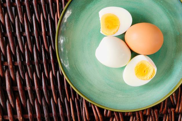 Tiempos y consejos para cocinar bien huevos duros, mollets o pasados por agua 