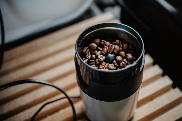 Consejos a tener en cuenta antes de comprar un molinillo eléctrico de café