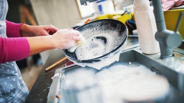 The 10 mistakes you make when washing dishes by hand