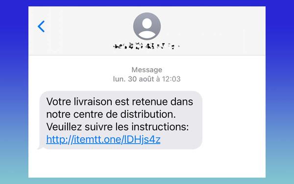 PhonAndroid Arnaque au colis : ce SMS qui réclame des frais de douane peut ruiner votre compte en banque 