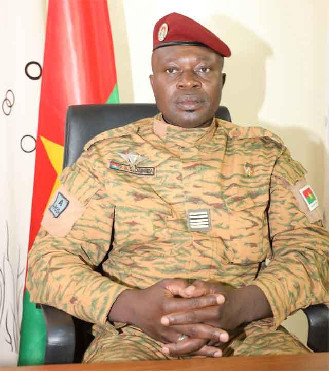 Newsletter LeFaso.net Burkina Faso : Le lieutenant-colonel Paul Henri Damiba entame les concertations