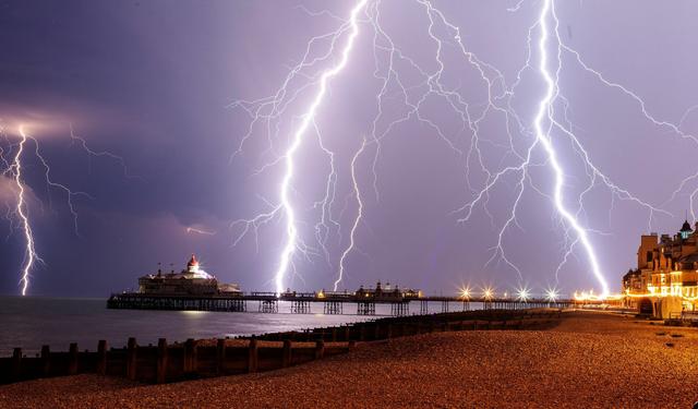 Being reached by lightning is much more frequent than people believe