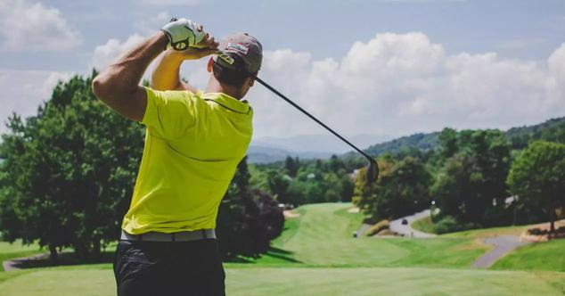 Descubren el secreto de jugar bien al golf y tener buen swing