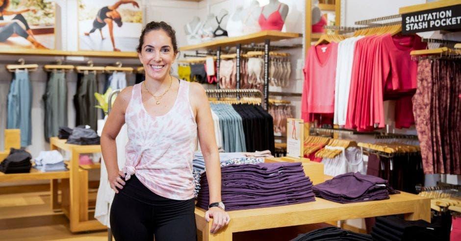Sports clothing store Athleta de Gap opens tomorrow in Costa Rica