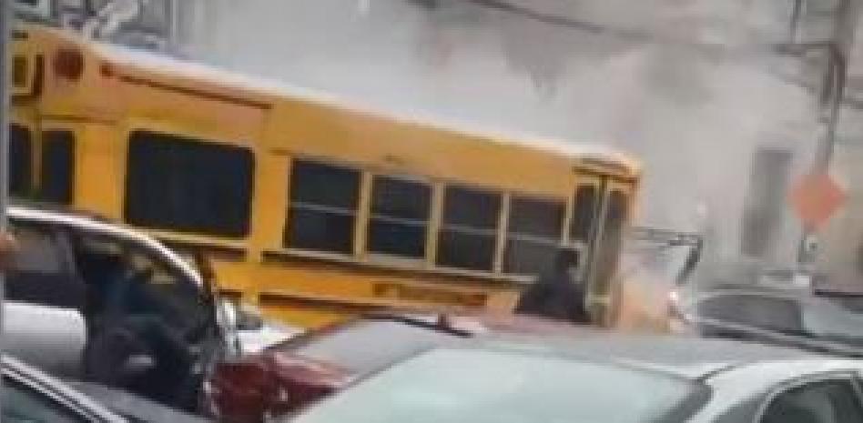 The spectacular pursuit of a stolen school bus ends with a score of damaged cars in New York