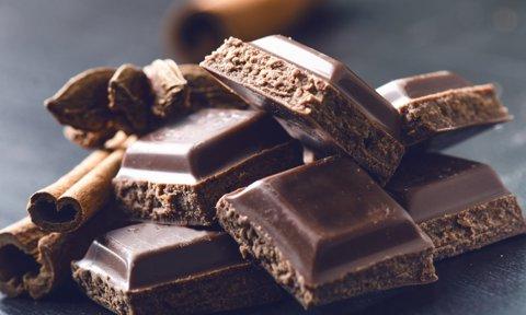 El chocolate SÍ puede ser parte de tu dieta, y aquí te contamos de sus beneficios 