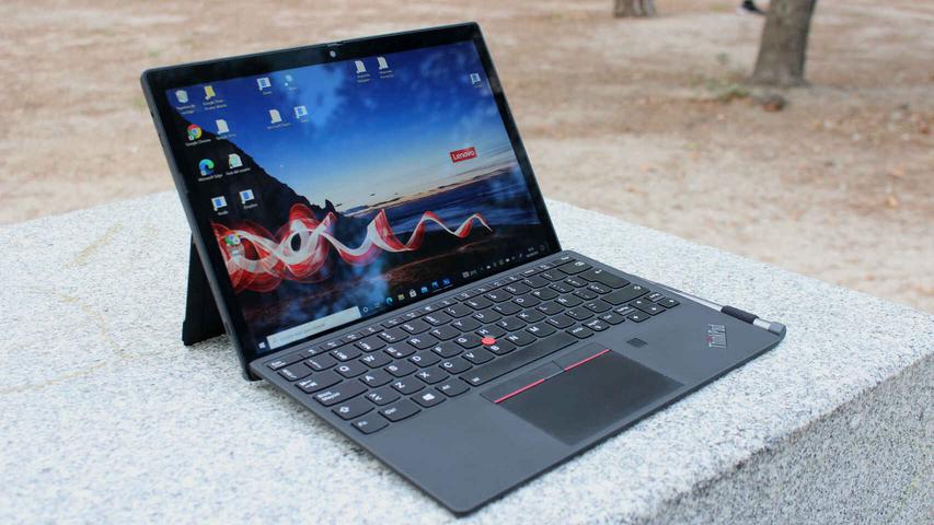OMICRONO The Lenovo laptop against the reign of the Surface: We tried the Thinkpad X12 Detachable