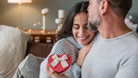 San Valentín 2022: 15 regalos ideales para cada tipo de pareja