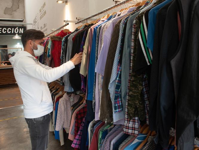 Moda sustentable: por los precios, la ropa de segunda “premium” es un boom