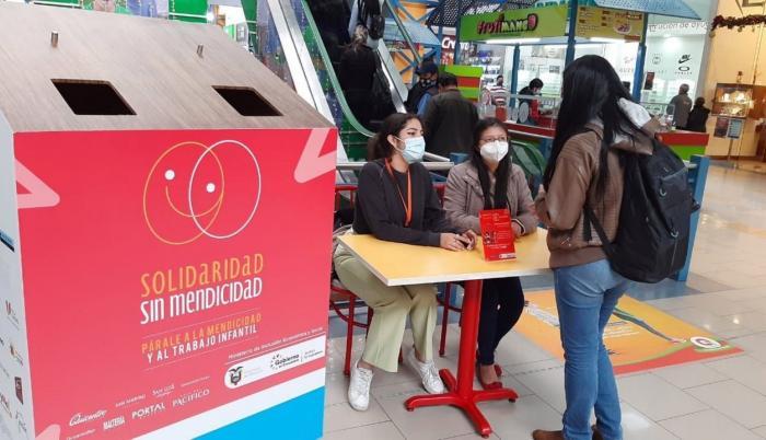 En cuatro malls reciben donación de juguetes