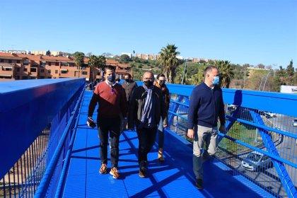 En servicio la nueva pasarela ciclista y peatonal de San Juan (Sevilla) sobre la autovía de Coria 