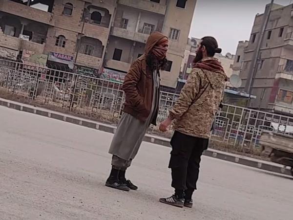 Vidéo Deux Syriennes filment en caméra cachée la vie à Raqqa, contrôlée par l'Etat islamique