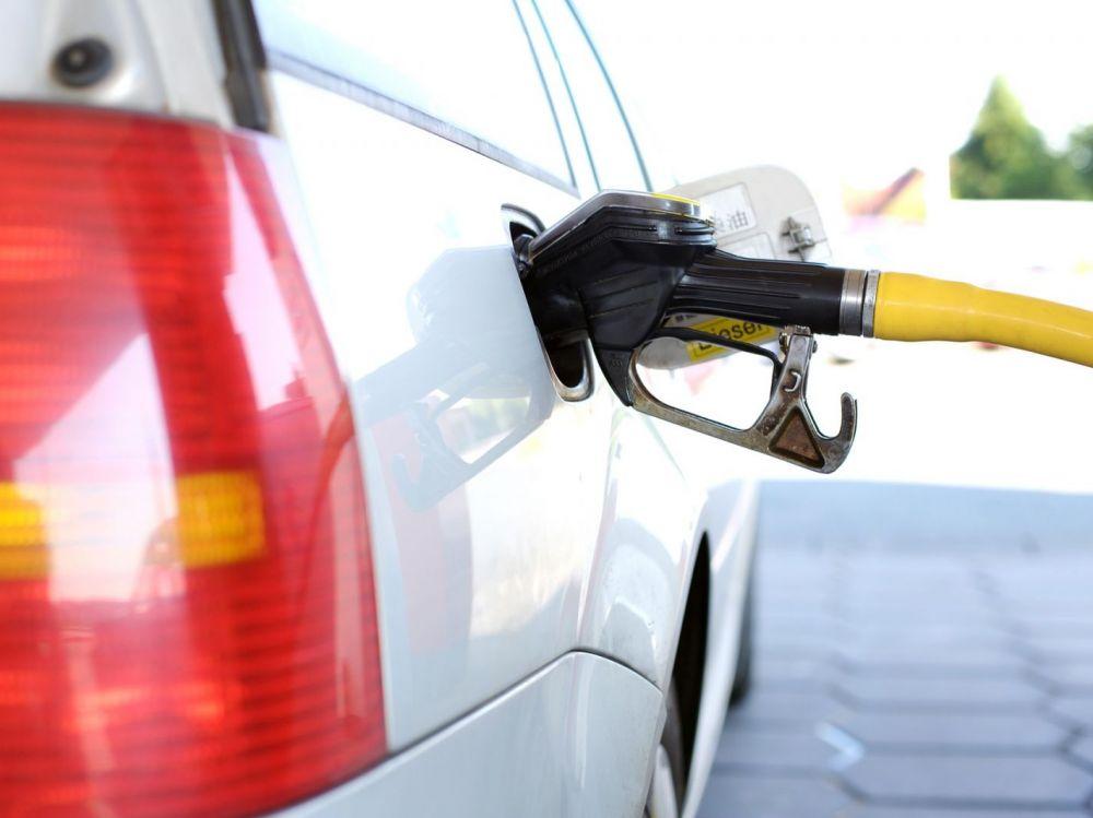 Carburant qui flambe: comment réduire - facilement - votre budget auto