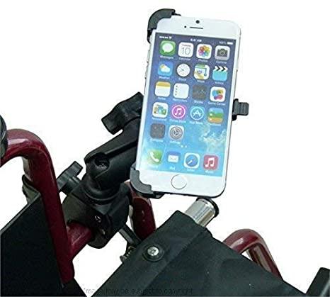 Une Rémoise invente un porte téléphone pour fauteuil roulant électrique 