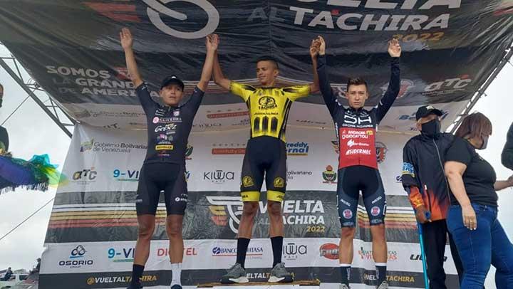El rosariense Alcides Espinel se despidió del liderato de la Vuelta al Táchira 