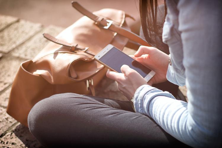 Le CRTC plafonne les frais de résiliation des téléphones sans fil