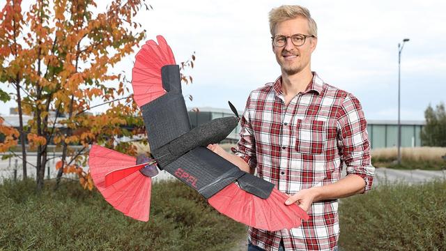 Phractyl Defends Its Bizarre, Bird-Like Aircraft Design