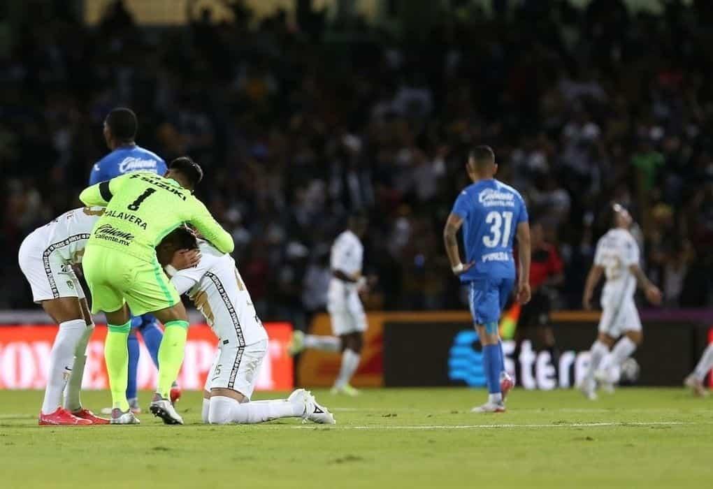 Pumas comes back against Cruz Azul and qualifies for the playoff in a great match