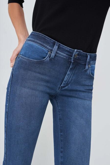 The (brand) jeans that stylize the most