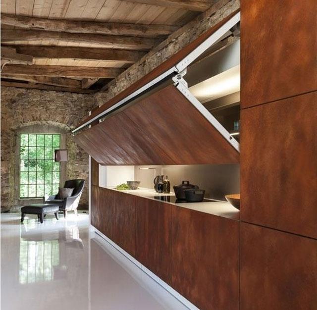 Hidden kitchens: when they don't look and only intuited