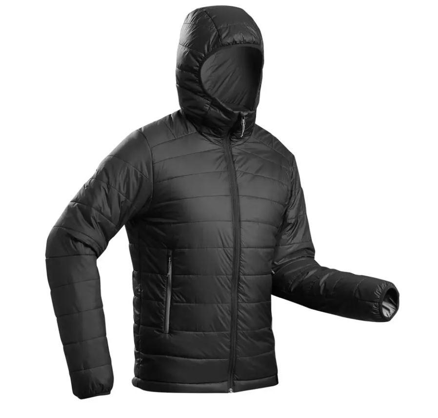 Decathlon copia a Nike con la chaqueta que aísla del frío en invierno más vendida en las rebajas de enero